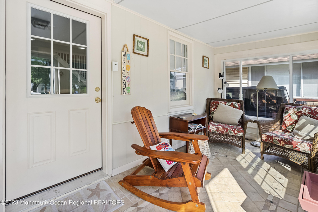 57 Ocean Avenue - Photo 5