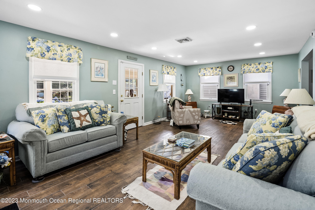 57 Ocean Avenue - Photo 7