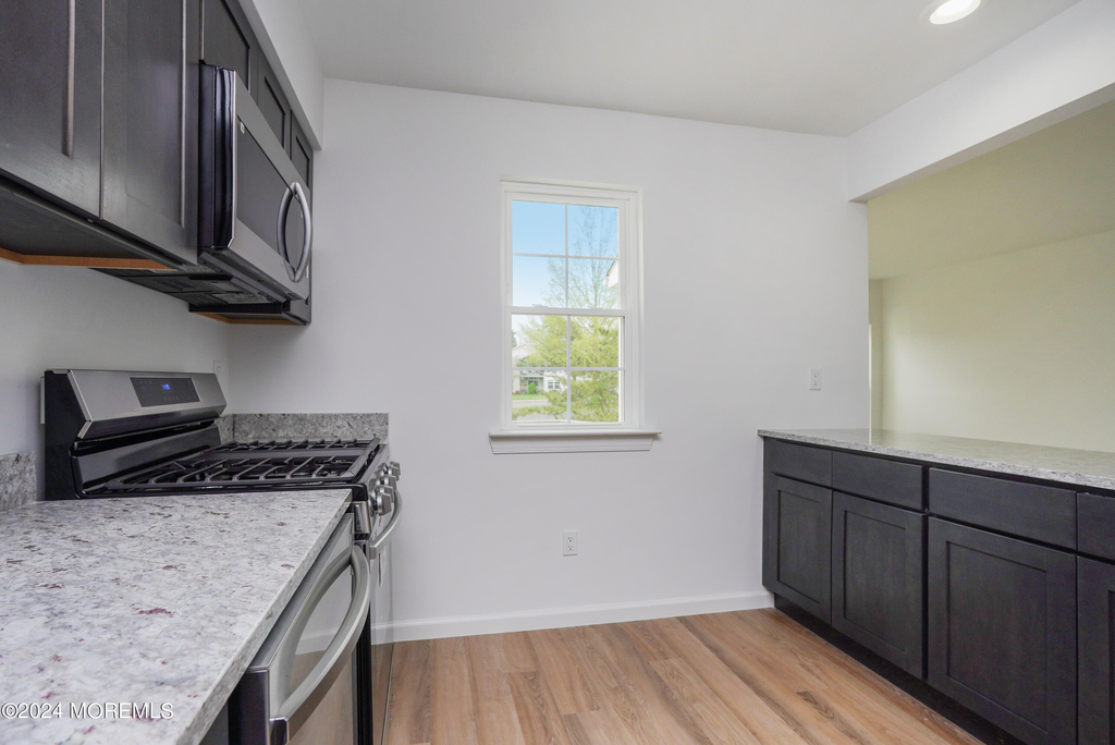 27 Karen Drive - Photo 6