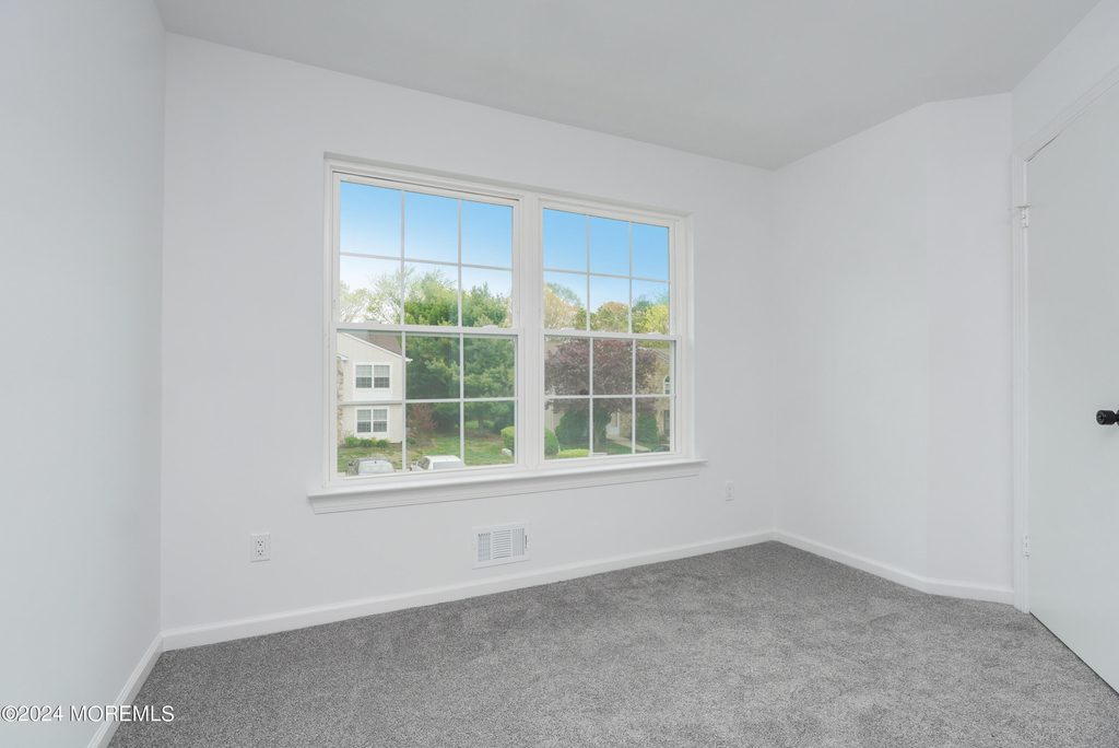 27 Karen Drive - Photo 20