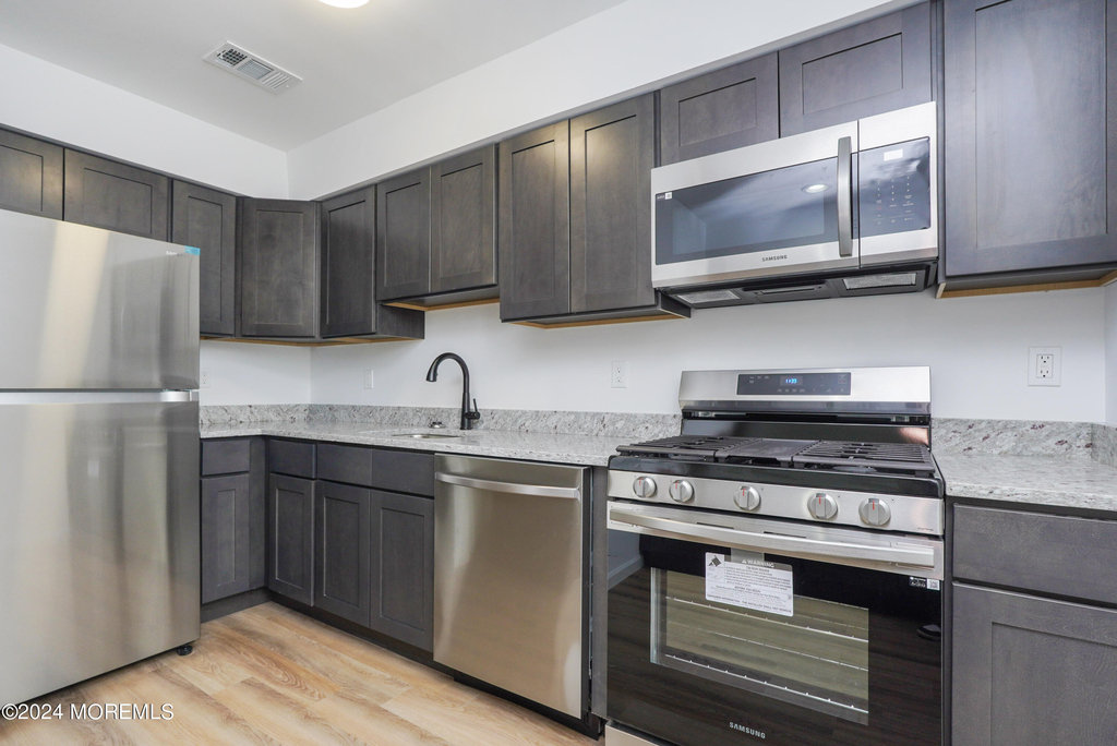 27 Karen Drive - Photo 5