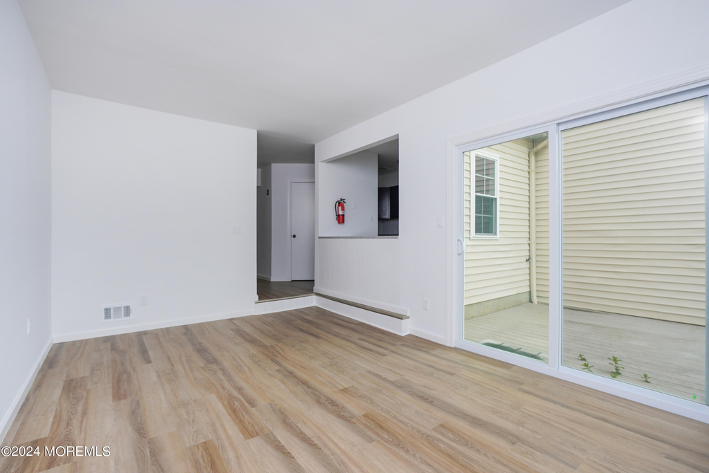 27 Karen Drive - Photo 9