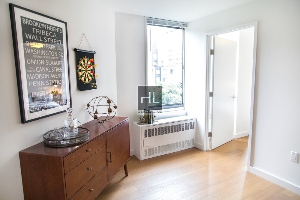 Second Avenue - Photo 3