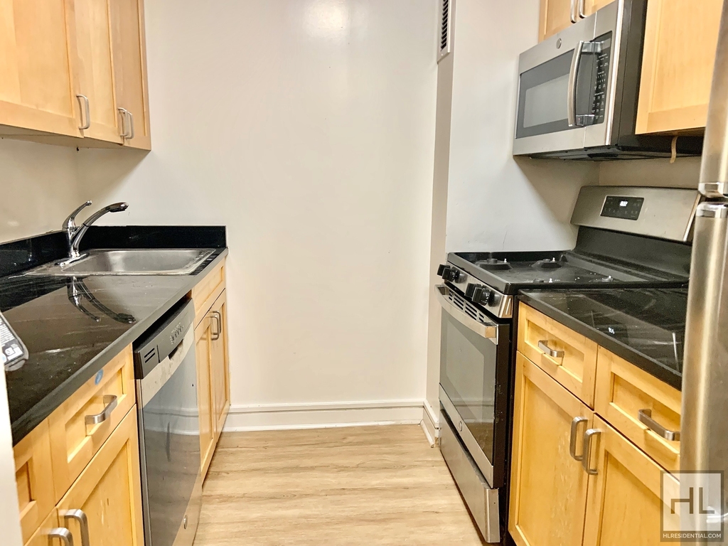 West 96th Street - Photo 2
