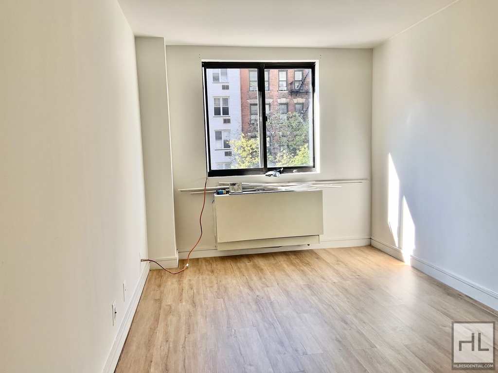 West 96th Street - Photo 3