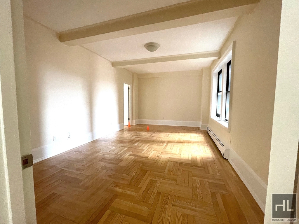 West 79 Street - Photo 1