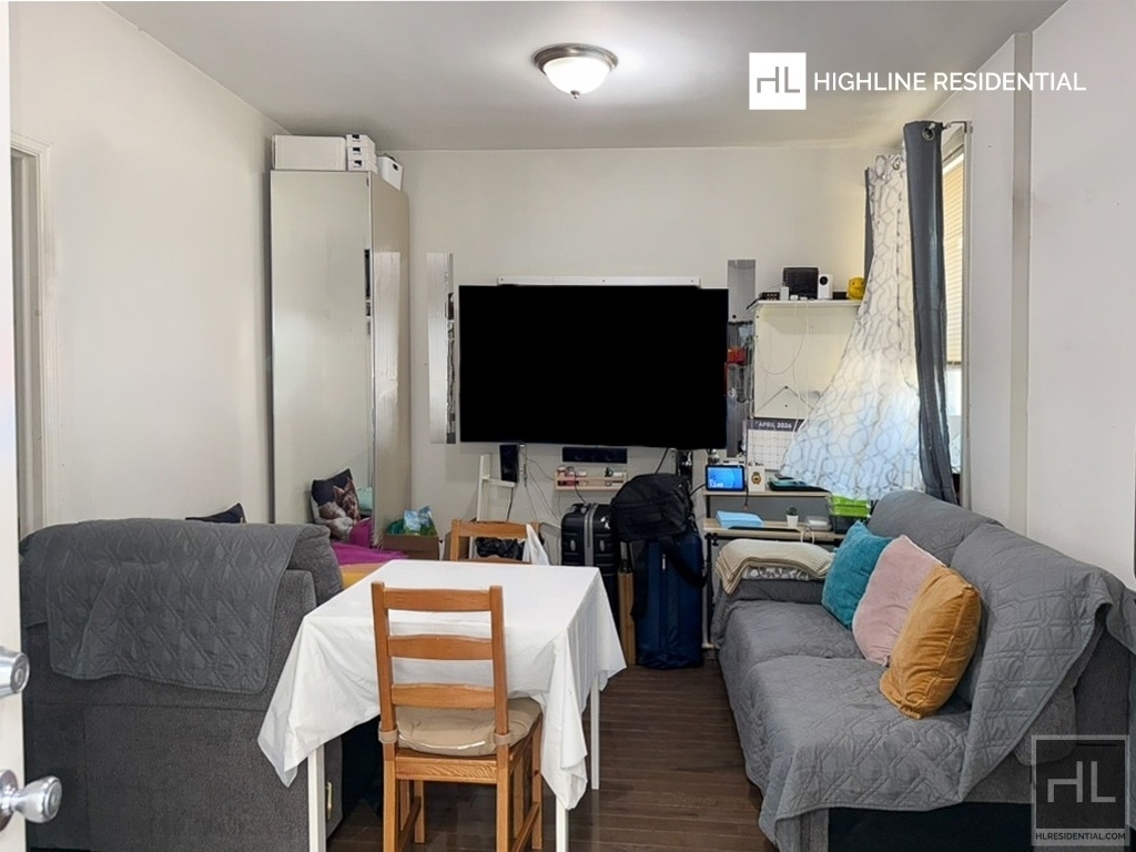11 Street - Photo 9