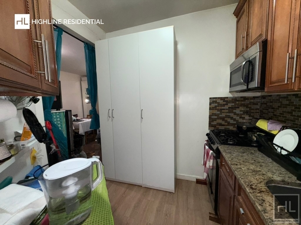 11 Street - Photo 5