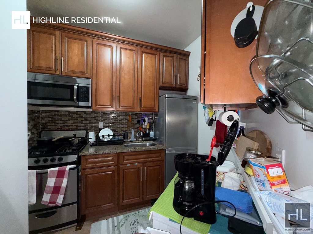 11 Street - Photo 6