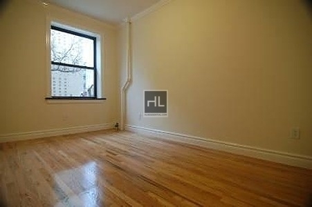 West 52nd Street - Photo 5