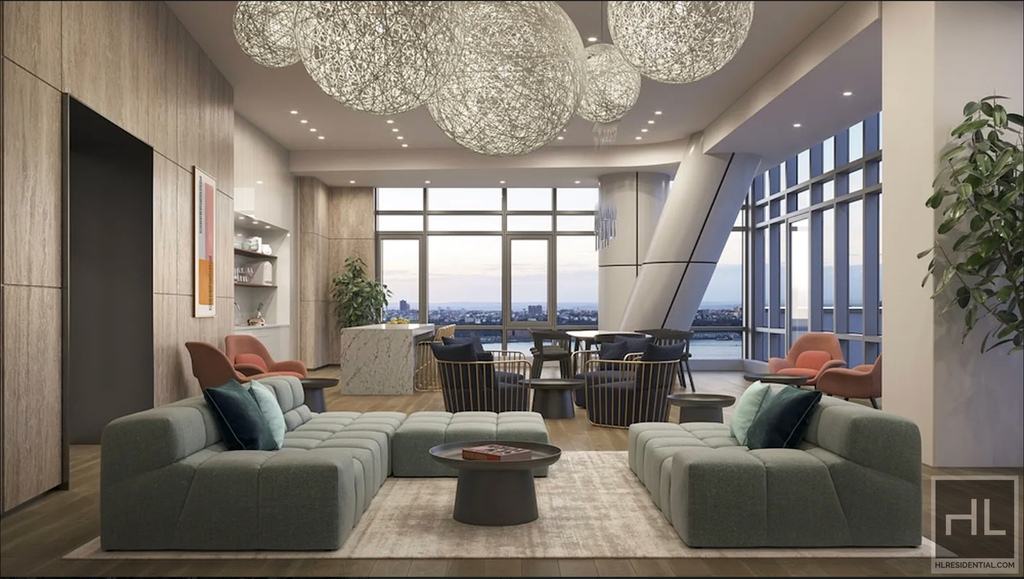 West 38th Street - Photo 15