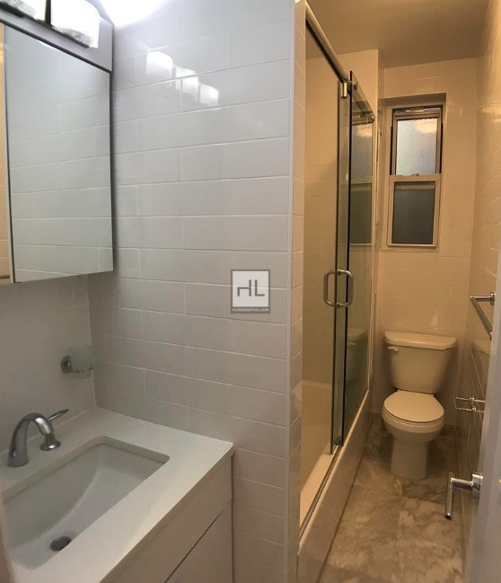 East 37 Street - Photo 3