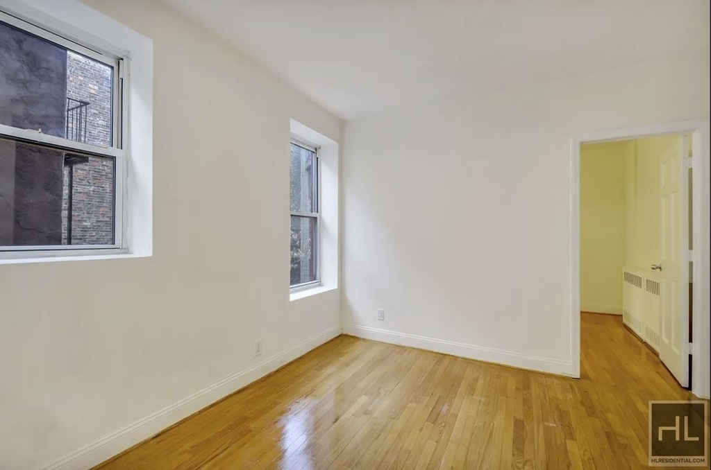 East 25 Street - Photo 1