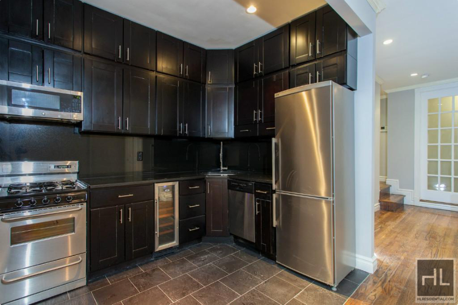 West 52nd Street - Photo 2