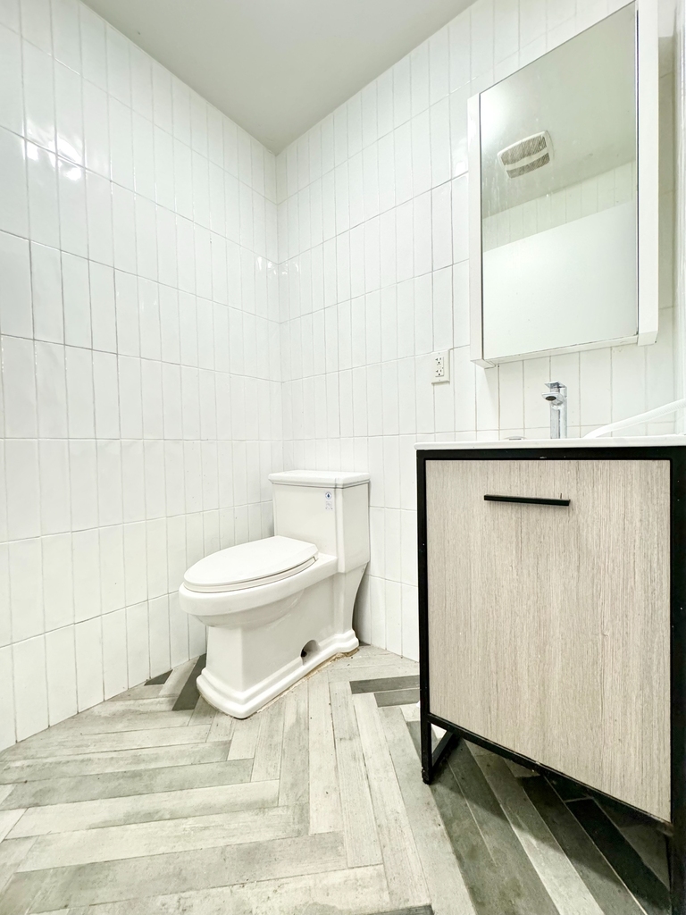 481 Evergreen Avenue - Photo 11