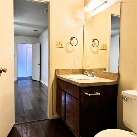 628 Taylor Court - Photo 11