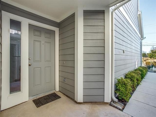2330 Throckmorton Street - Photo 3