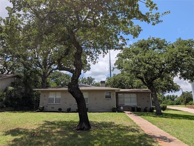 4800 Dunlap Drive - Photo 0