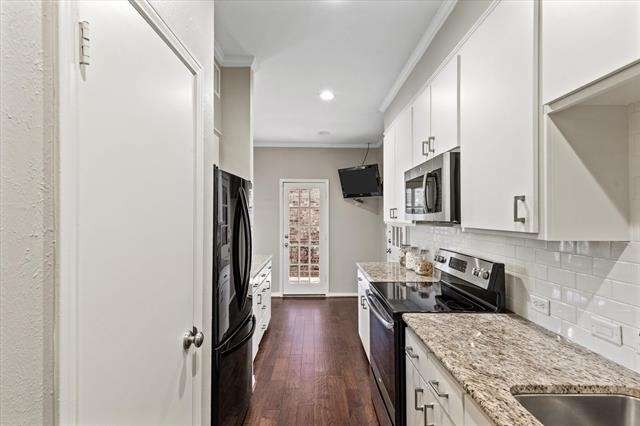 4403 Bellaire Drive S - Photo 4