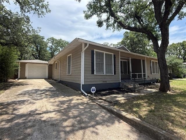 2607 Yeager Street - Photo 0