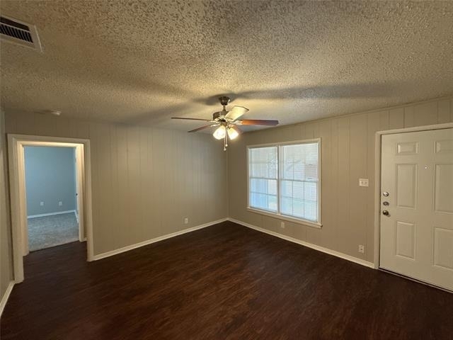 2607 Yeager Street - Photo 2