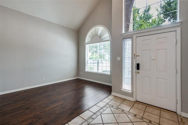 323 Del Cano Drive - Photo 4