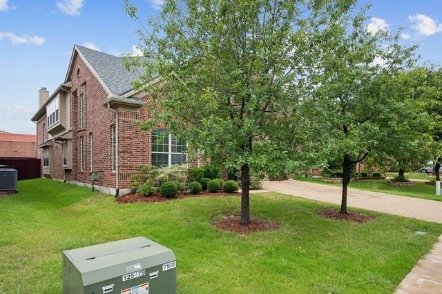 9813 Karlovich Drive - Photo 3