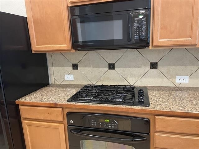 421 Brighton Street - Photo 6