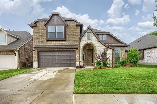 1416 Alexander Drive - Photo 0