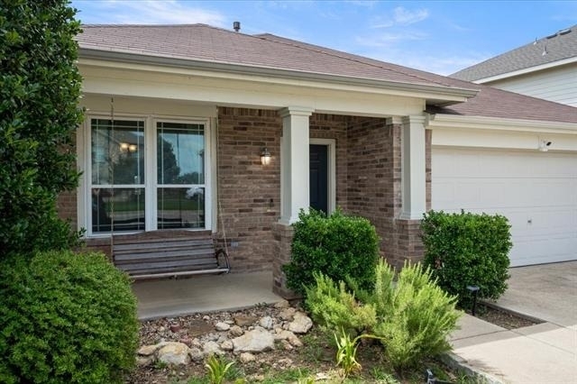 5920 Westgate Drive - Photo 3