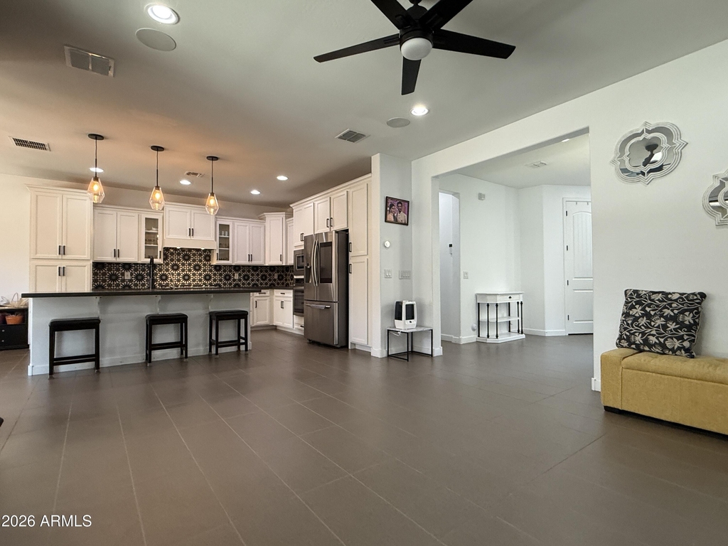 1729 W Myrna Lane - Photo 8