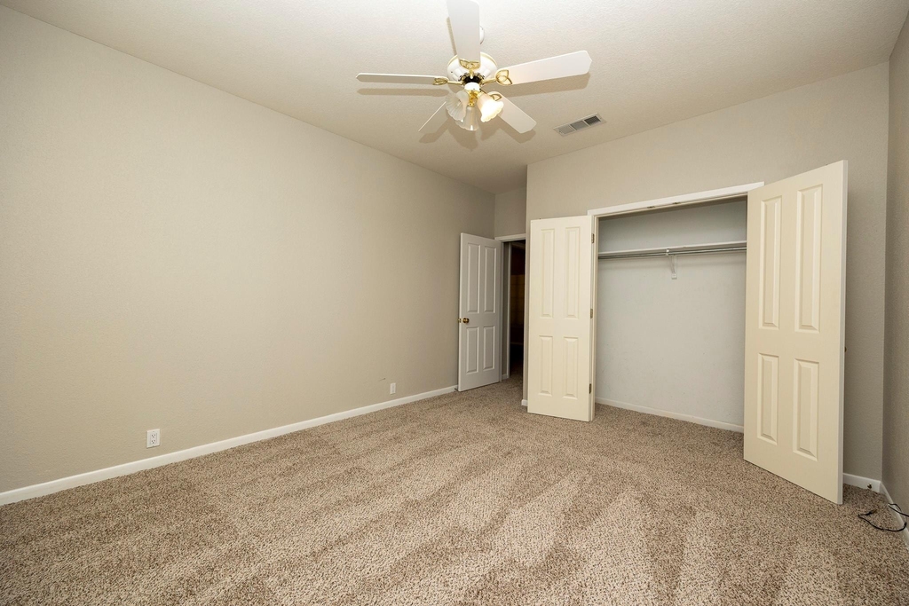 4525 Teasley Lane - Photo 29