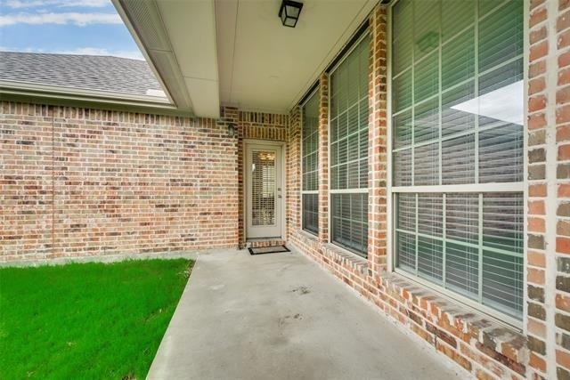 925 Sloan Drive - Photo 3