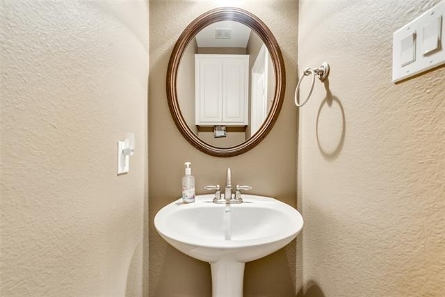 925 Sloan Drive - Photo 4
