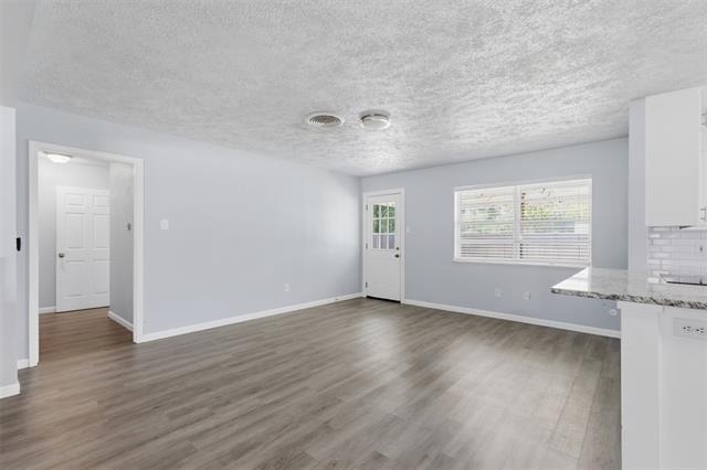 2120 Nottingham Boulevard - Photo 11