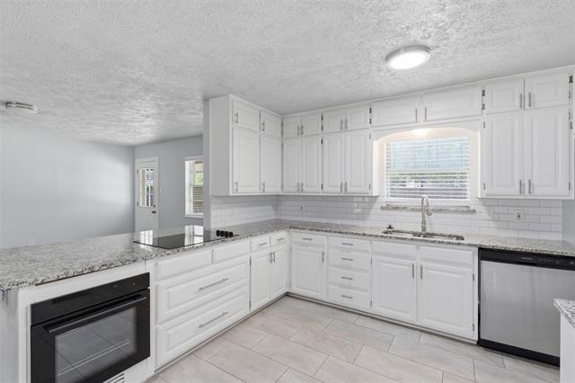 2120 Nottingham Boulevard - Photo 7