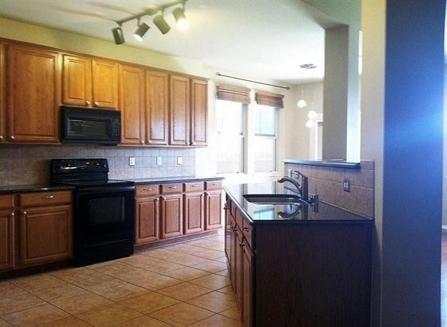 6100 Moor Hen Drive - Photo 2