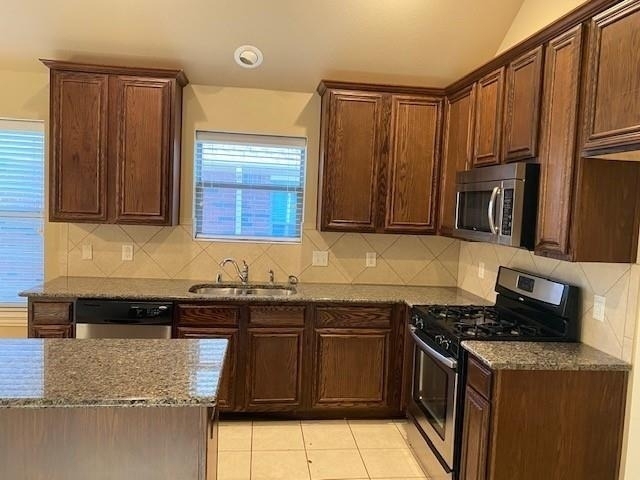 2424 Gold Rush Drive - Photo 4