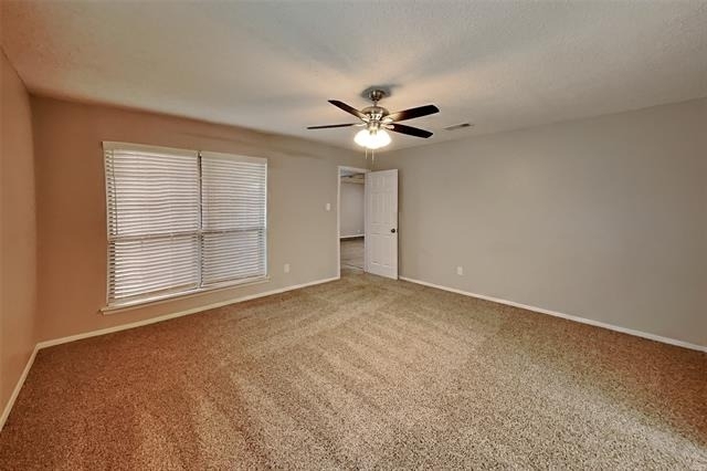 4300 Spring Hill Lane - Photo 5