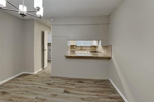 4300 Spring Hill Lane - Photo 4