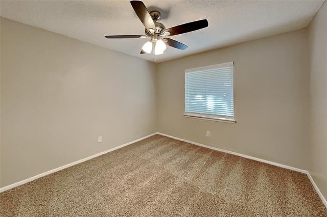 4300 Spring Hill Lane - Photo 10
