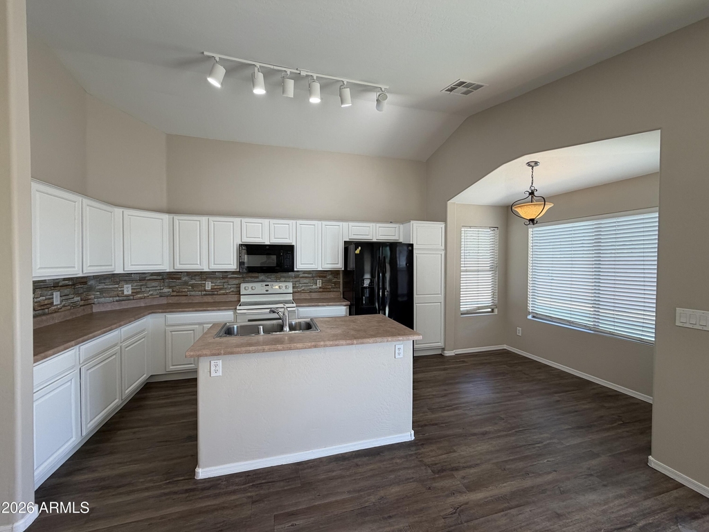 17260 W Navajo Street - Photo 16
