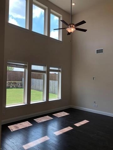 2436 Valley Lane - Photo 10