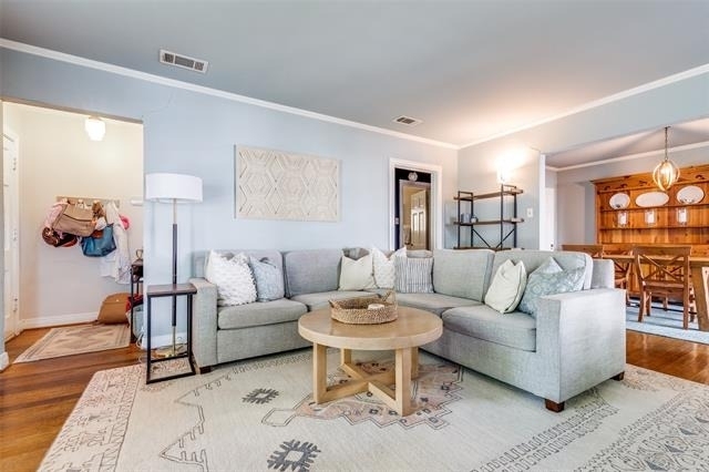 6006 Penrose Avenue - Photo 4