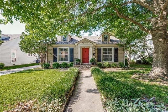 6006 Penrose Avenue - Photo 0