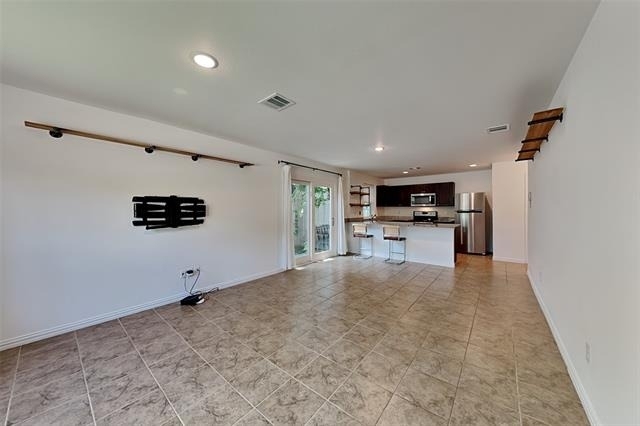 3321 Rutz Street - Photo 2