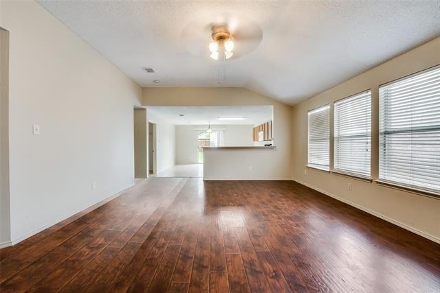 1629 Thornhill Lane - Photo 5