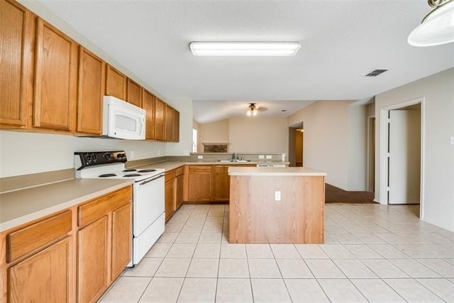 1629 Thornhill Lane - Photo 13