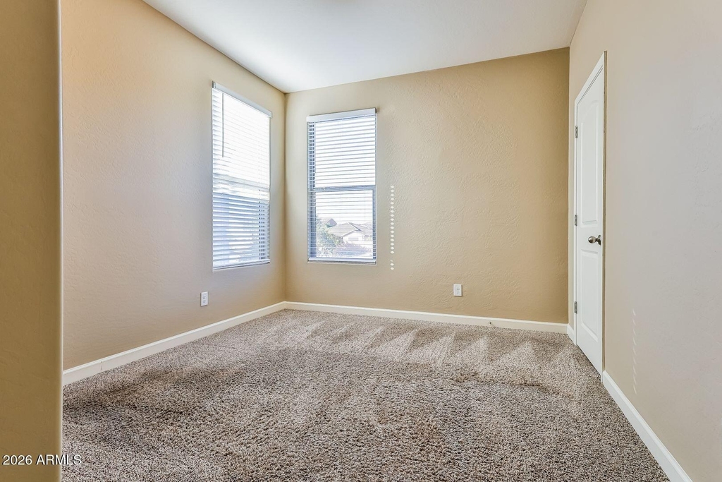 33256 N Jamie Lane - Photo 8