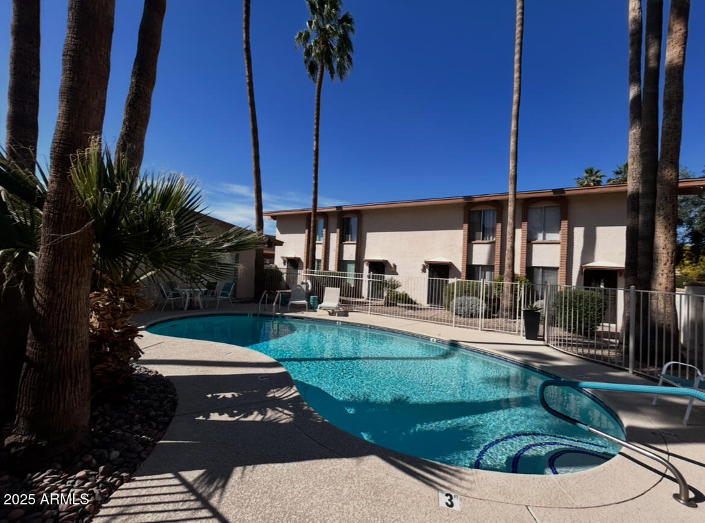 4846 N Woodmere Fairway -- - Photo 2